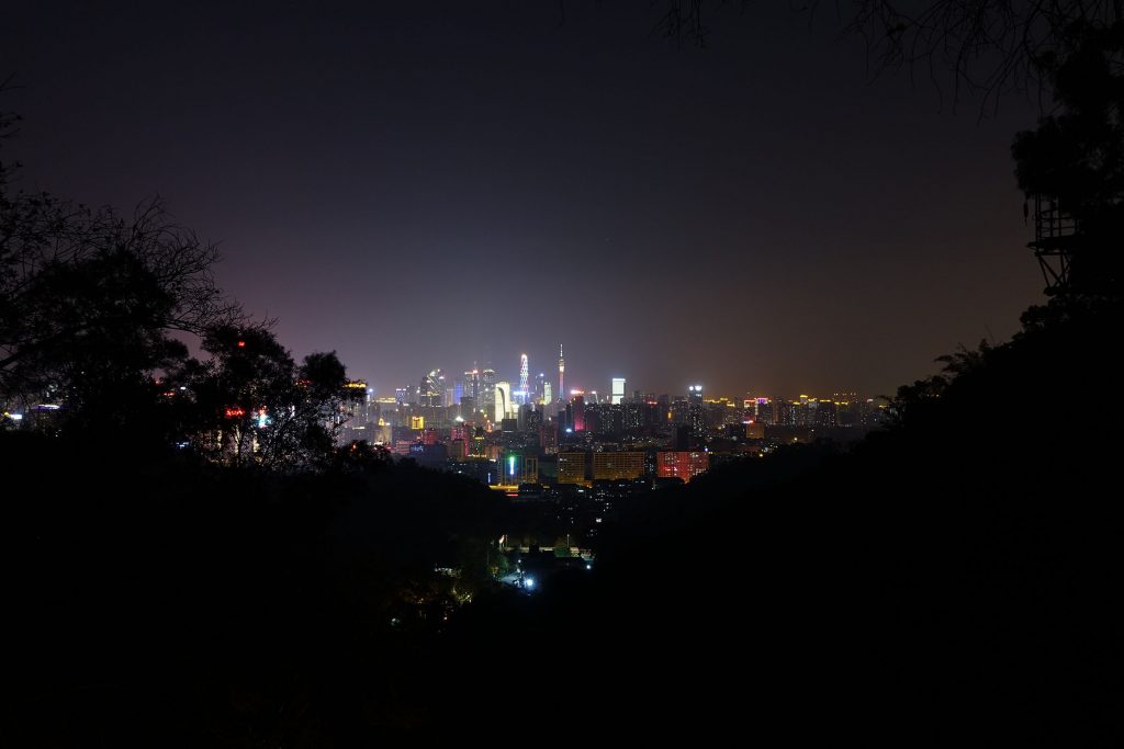 白云山夜景-山腰俯瞰广州